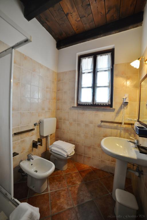 Azienda Agricola Tenuta Del Barone Каллиано Номер фото